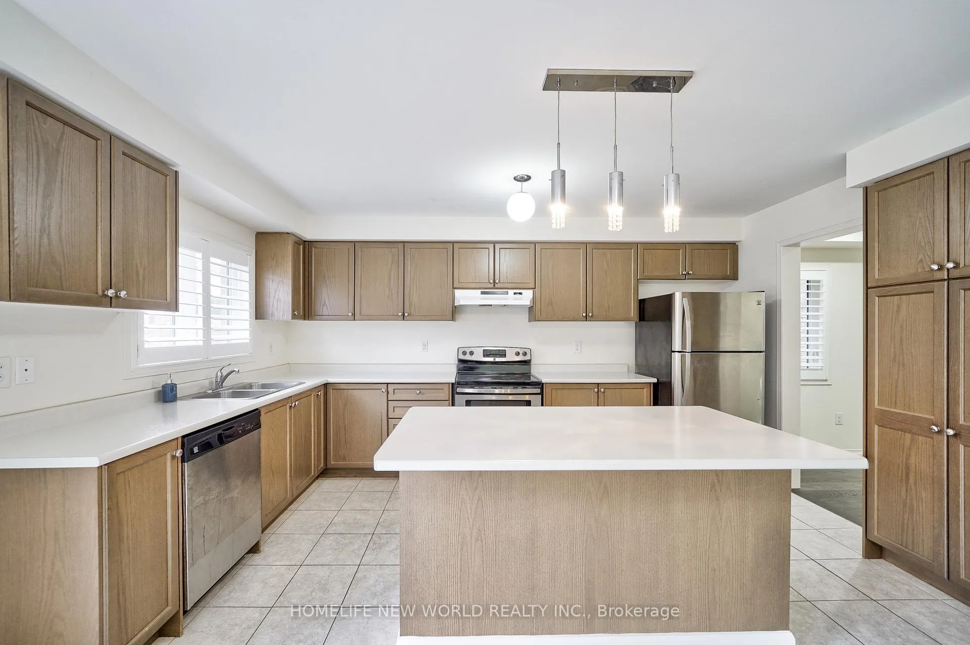 Photo 13 of 22 Dewsnap Road, Ajax, Central East — HOMEH