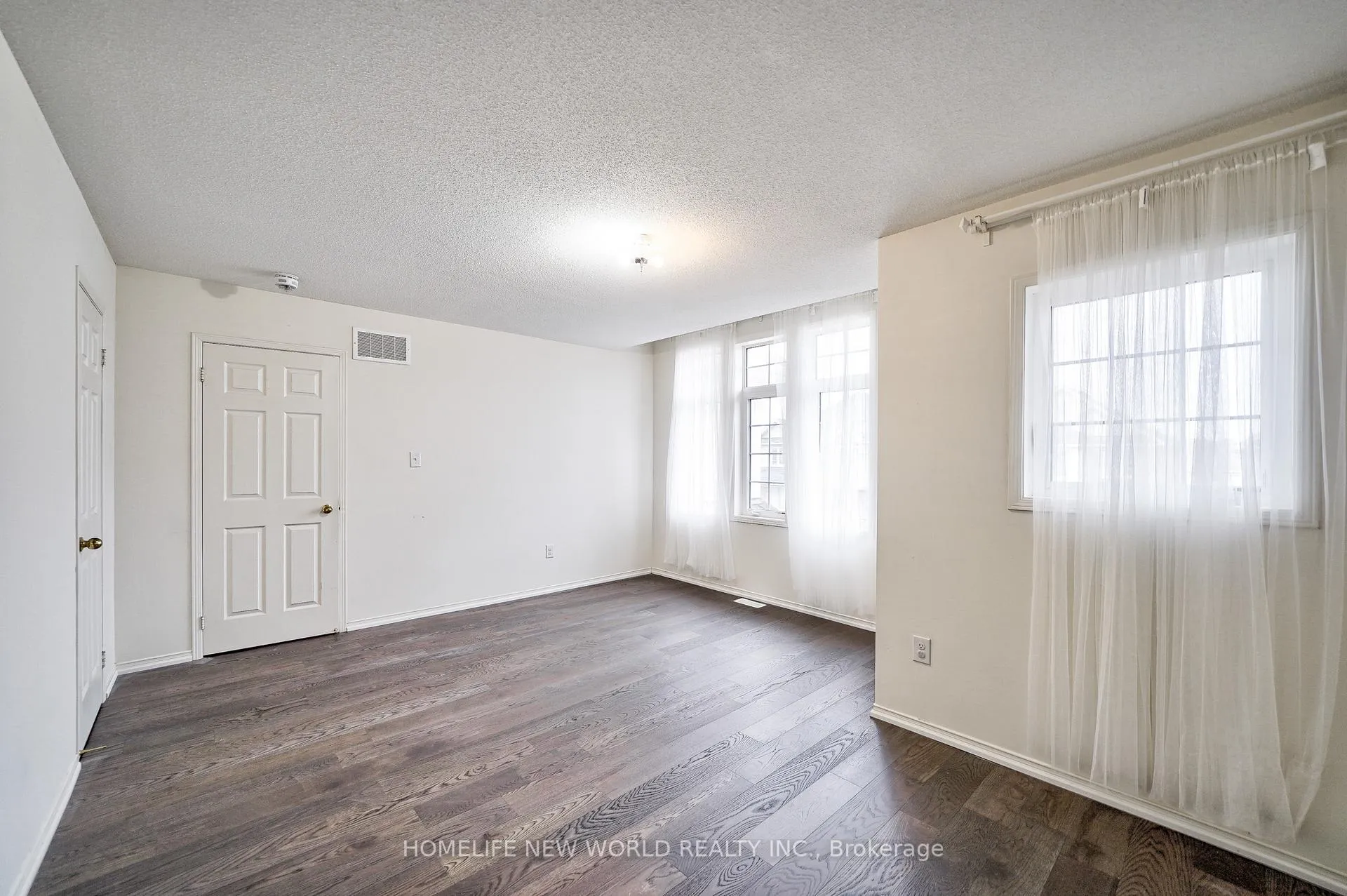 Photo 24 of 22 Dewsnap Road, Ajax, Central East — HOMEH