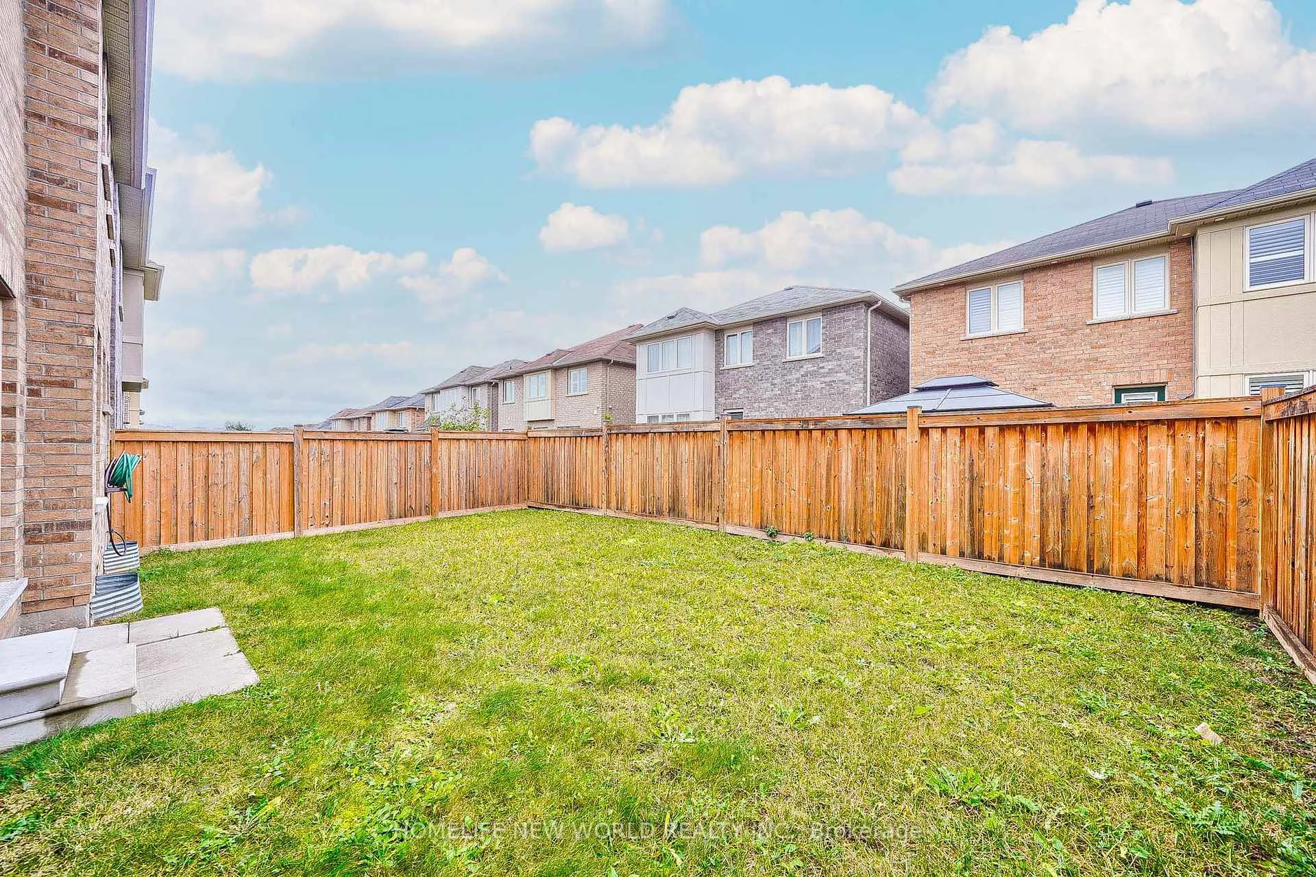 Photo 35 of 22 Dewsnap Road, Ajax, Central East — HOMEH