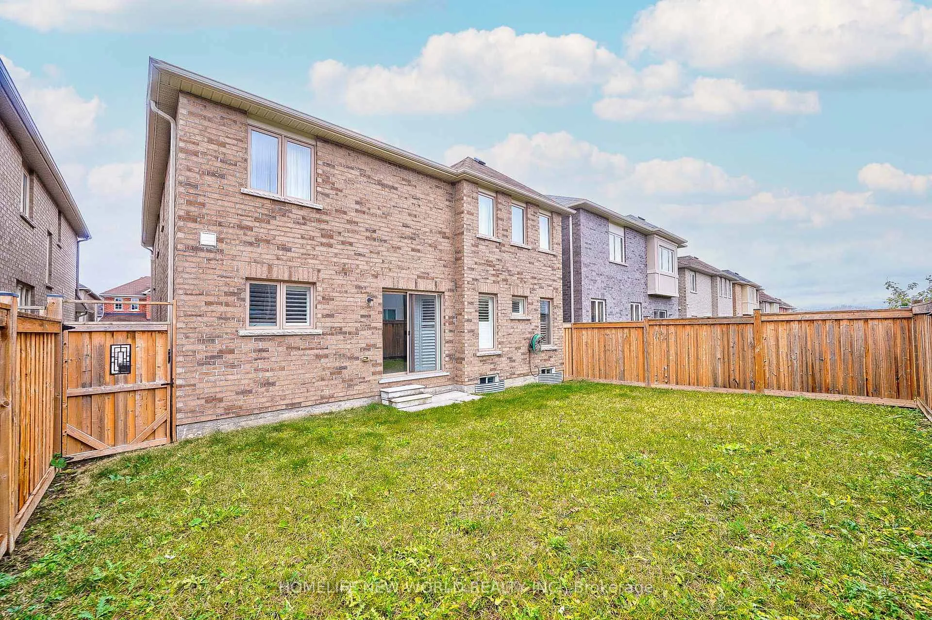 Photo 37 of 22 Dewsnap Road, Ajax, Central East — HOMEH