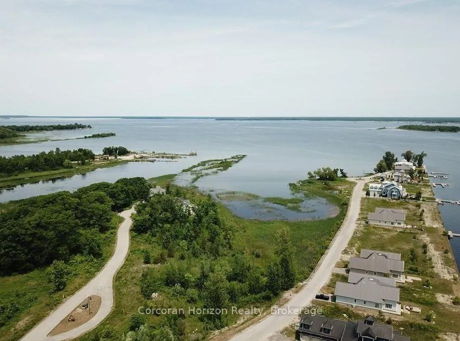 Photo 9 of 21 Dock Lane, Tay, Port McNicoll — HOMEH