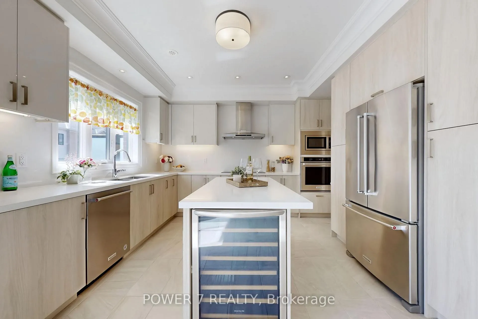 Photo 3 of 57 Gandhi Lane, Markham, Commerce Valley — HOMEH