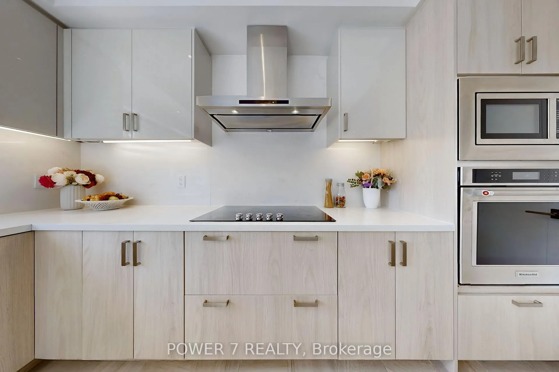 Photo 5 of 57 Gandhi Lane, Markham, Commerce Valley — HOMEH