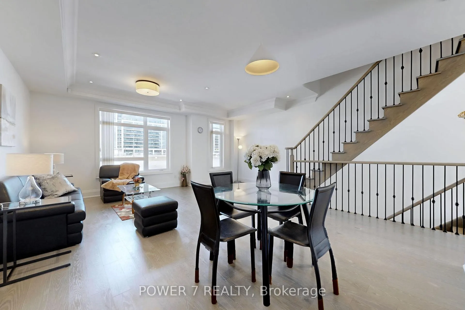 Photo 10 of 57 Gandhi Lane, Markham, Commerce Valley — HOMEH