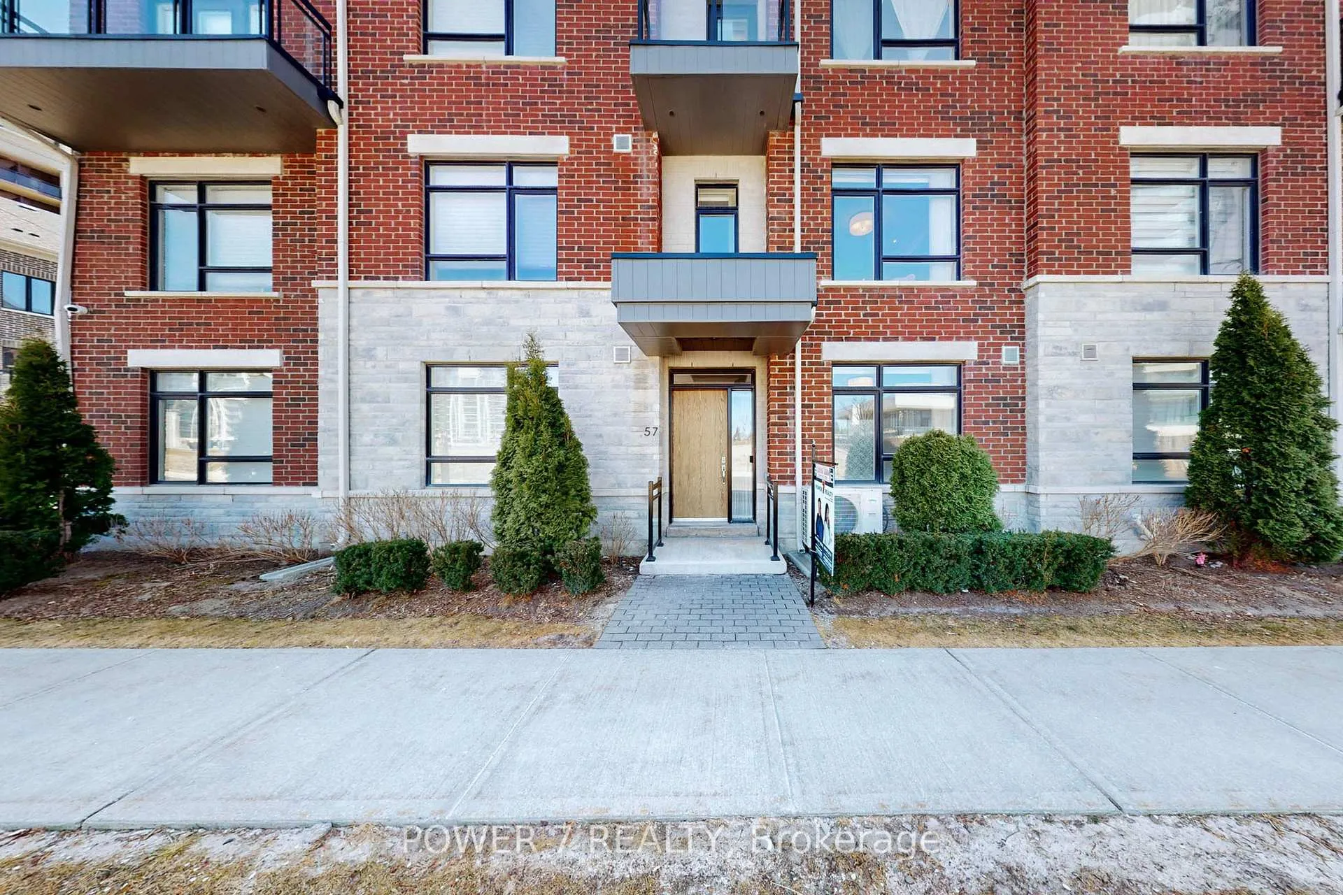 Photo 11 of 57 Gandhi Lane, Markham, Commerce Valley — HOMEH