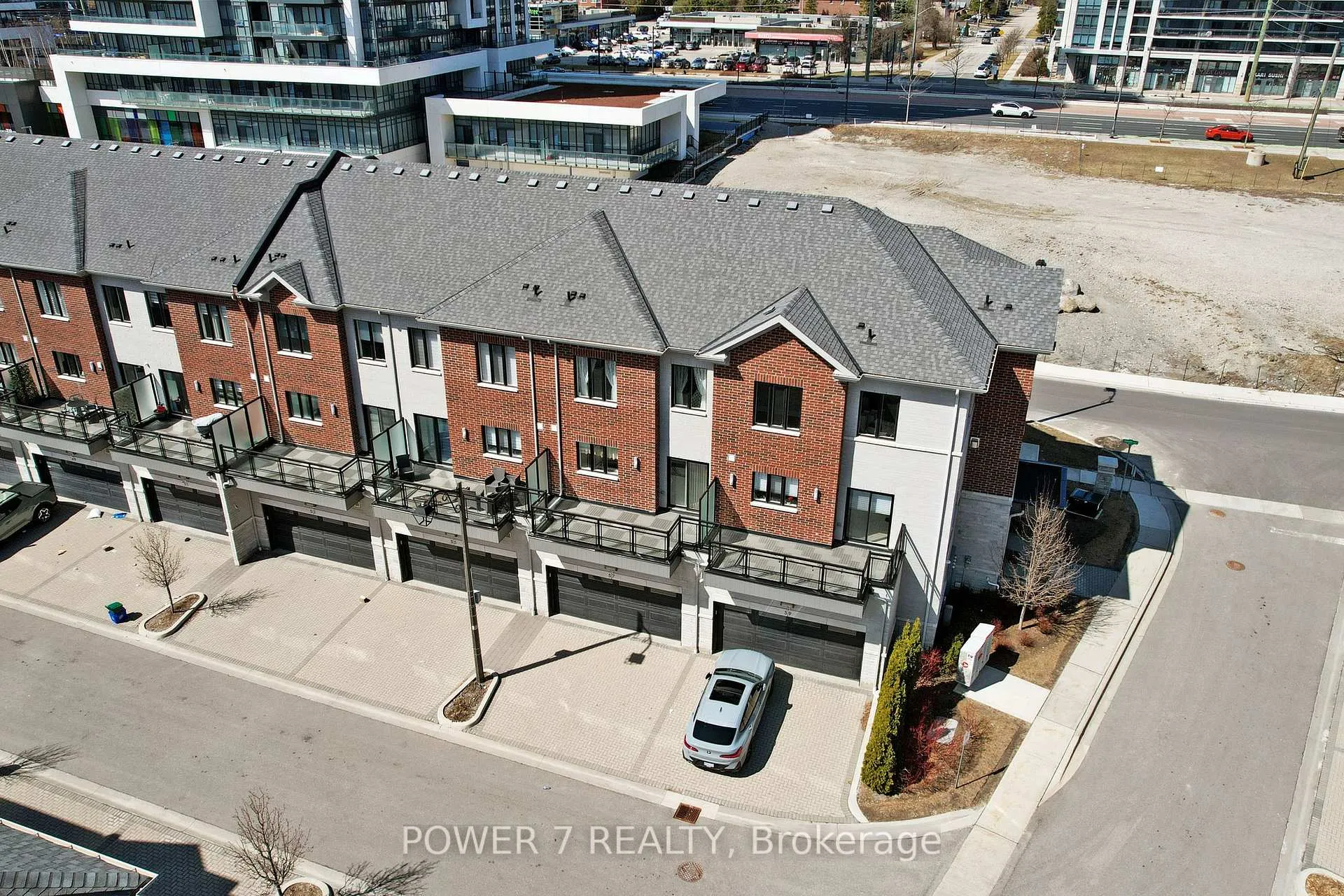 Photo 14 of 57 Gandhi Lane, Markham, Commerce Valley — HOMEH
