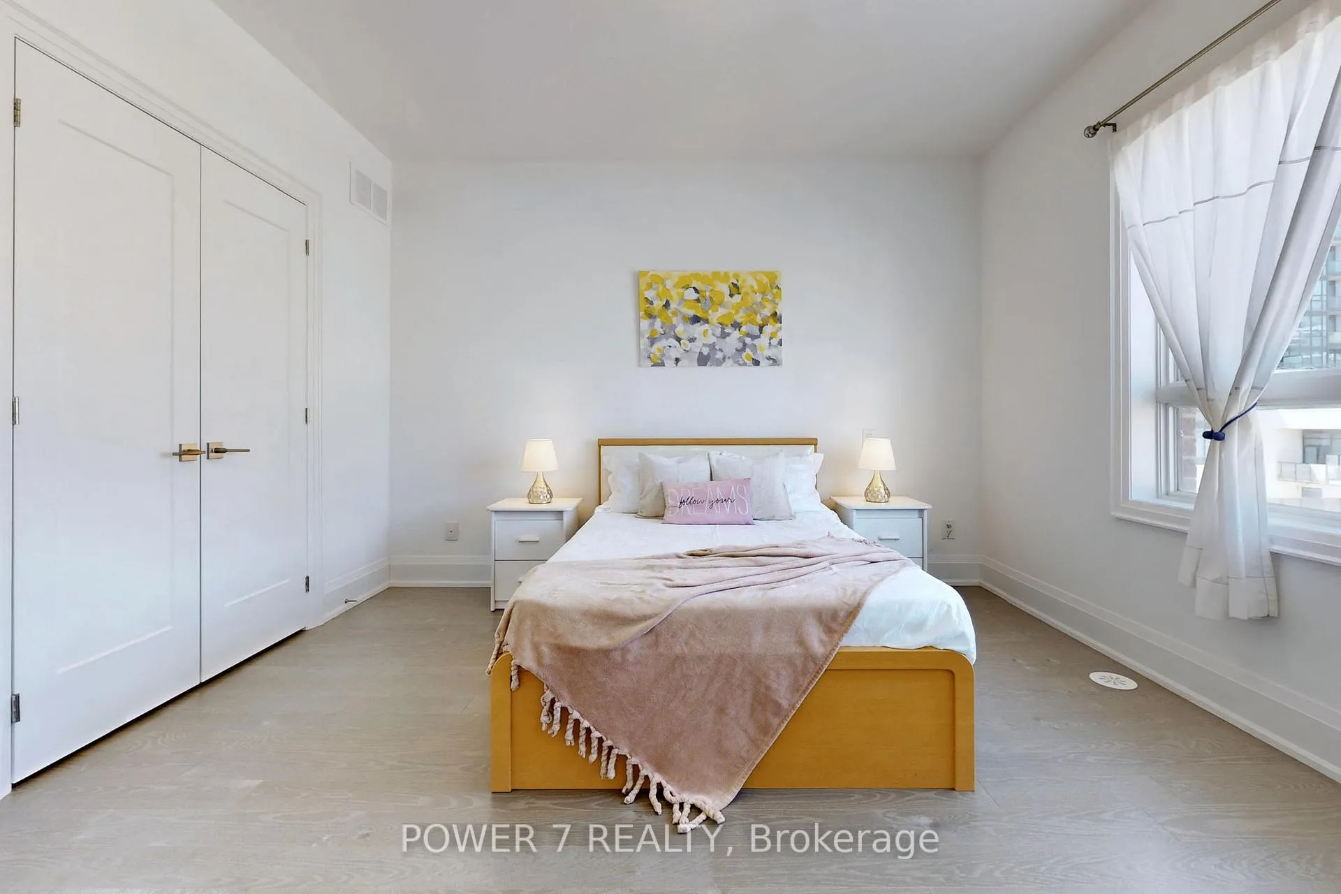 Photo 19 of 57 Gandhi Lane, Markham, Commerce Valley — HOMEH