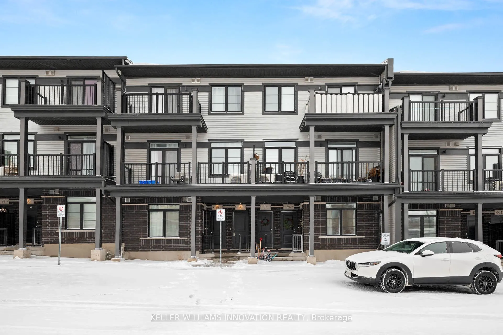 Photo 2 of 90 Wheat Lane, Kitchener — HOMEH