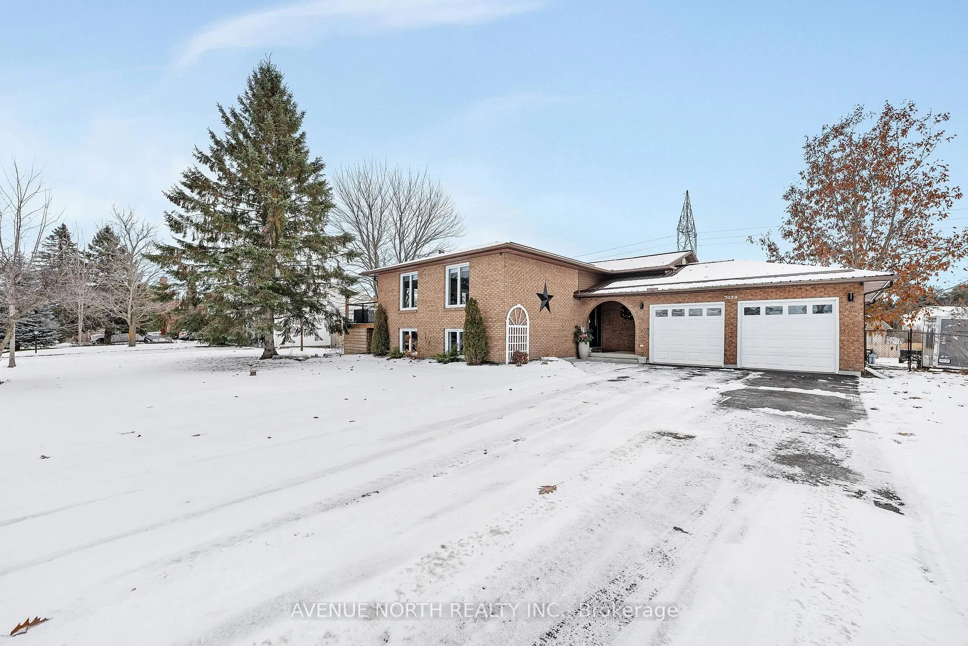 Front of 7028 Shadow Ridge Dr