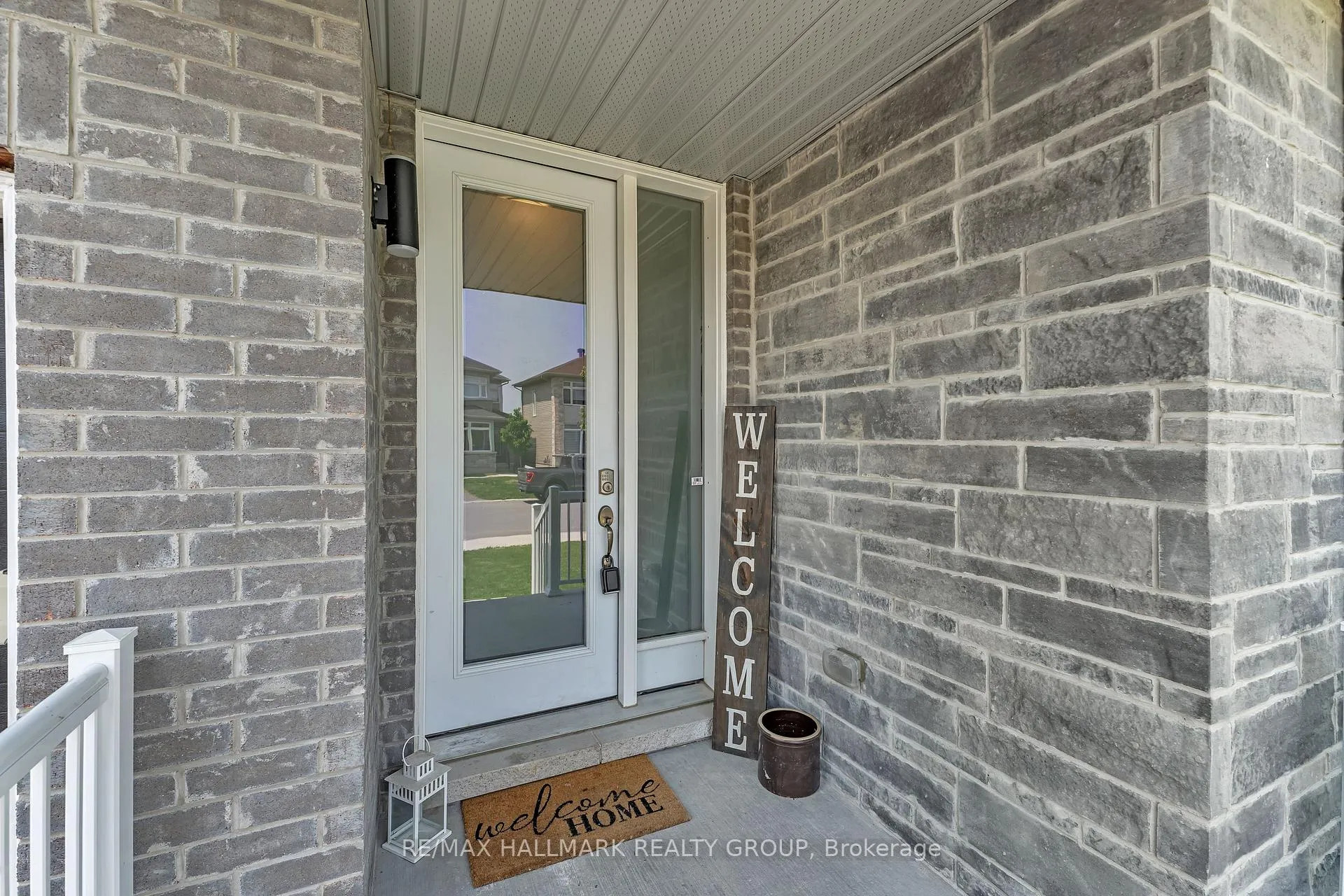 Photo 5 of 78 Dunlop Road, Carleton Place — HOMEH