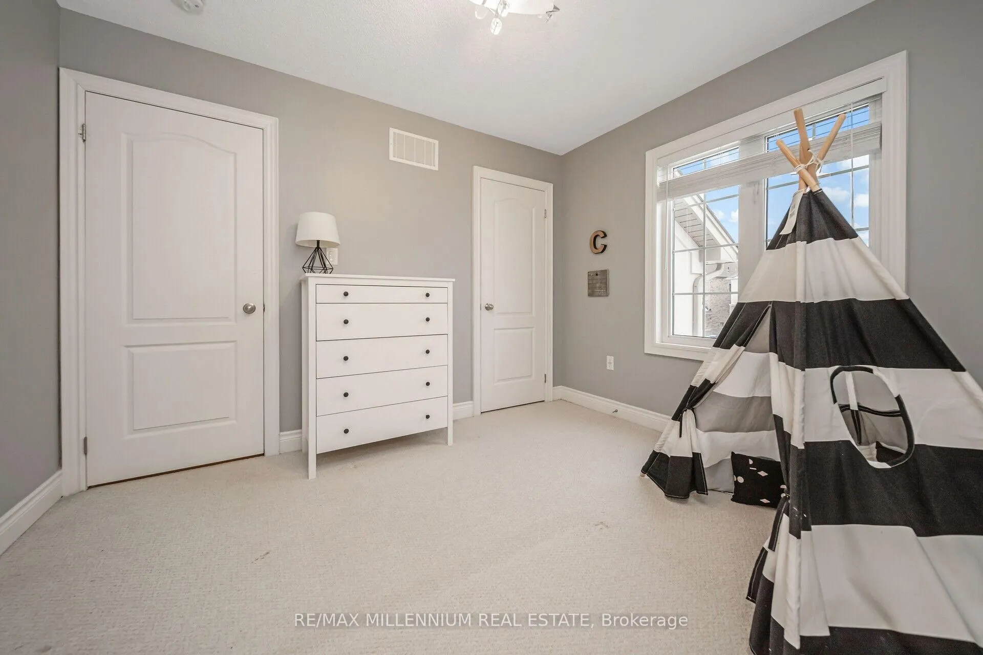 Photo 33 of 36 Elwin Road, Brampton, Credit Valley — HOMEH