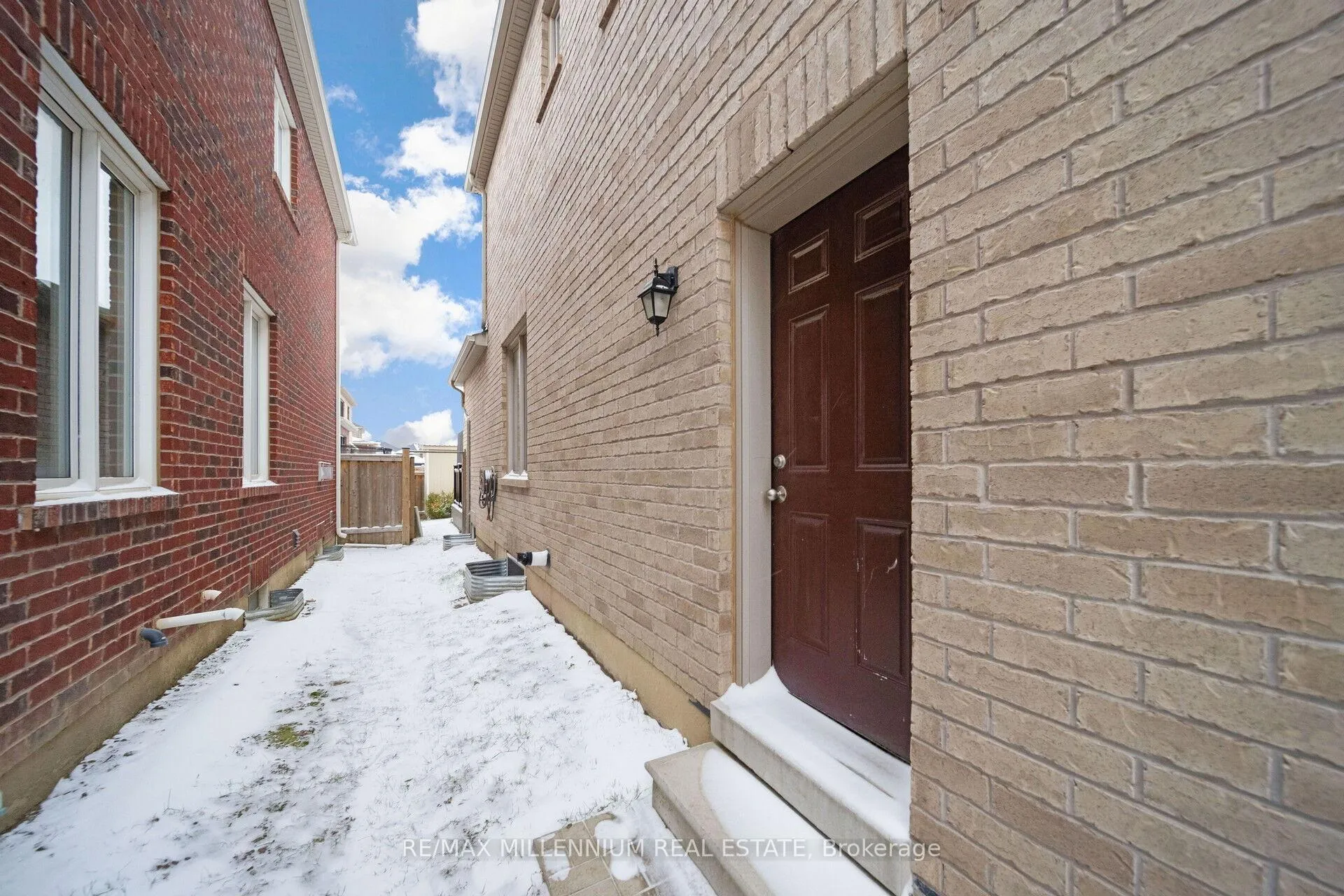 Photo 37 of 36 Elwin Road, Brampton, Credit Valley — HOMEH
