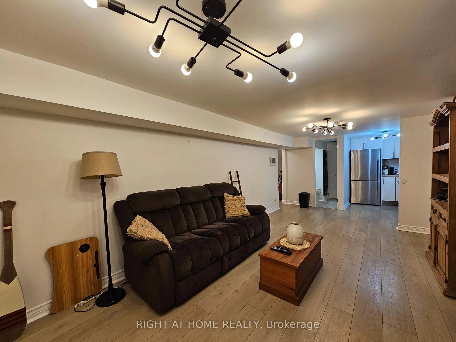 Front of 501 Ortono Avenue