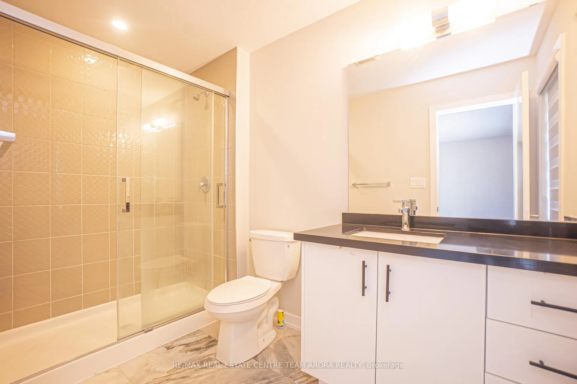 Photo 15 of 9 Folcroft Street, Brampton, Credit Valley — HOMEH