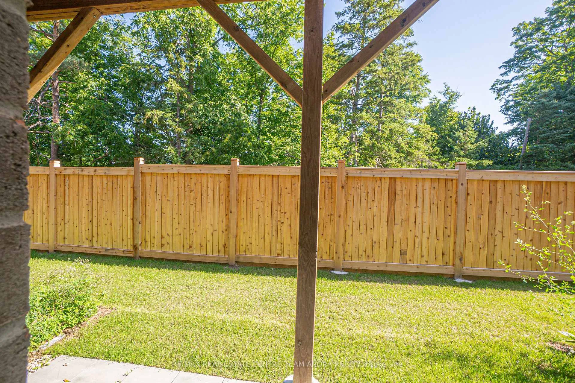 Photo 24 of 9 Folcroft Street, Brampton, Credit Valley — HOMEH