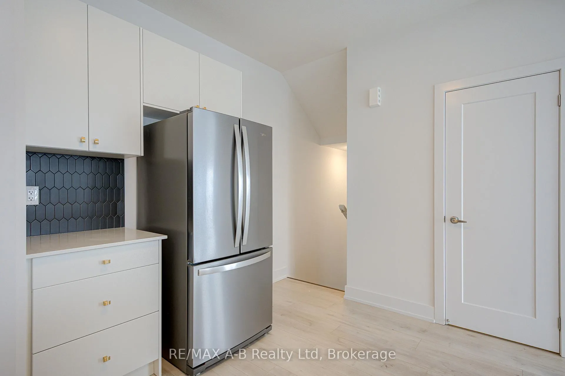 Photo 10 of 79 Cygnet Drive, Stratford — HOMEH