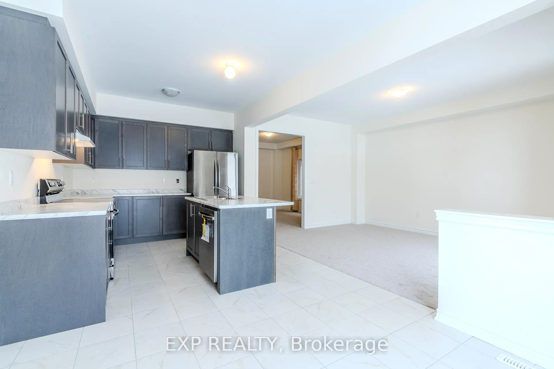 Photo 10 of 139 Robin Trail, Scugog, Port Perry — HOMEH