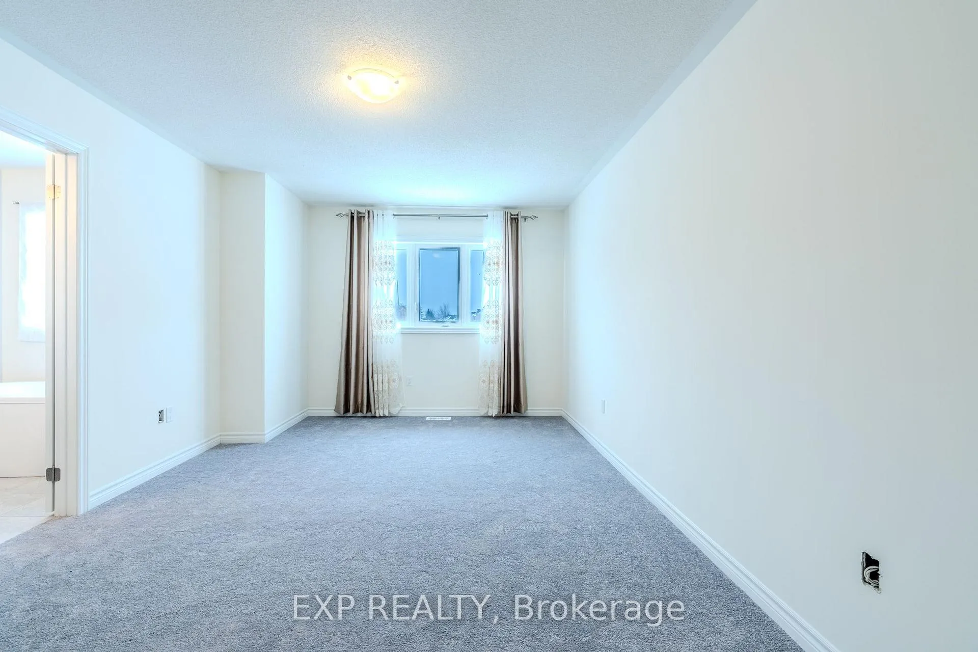 Photo 27 of 139 Robin Trail, Scugog, Port Perry — HOMEH
