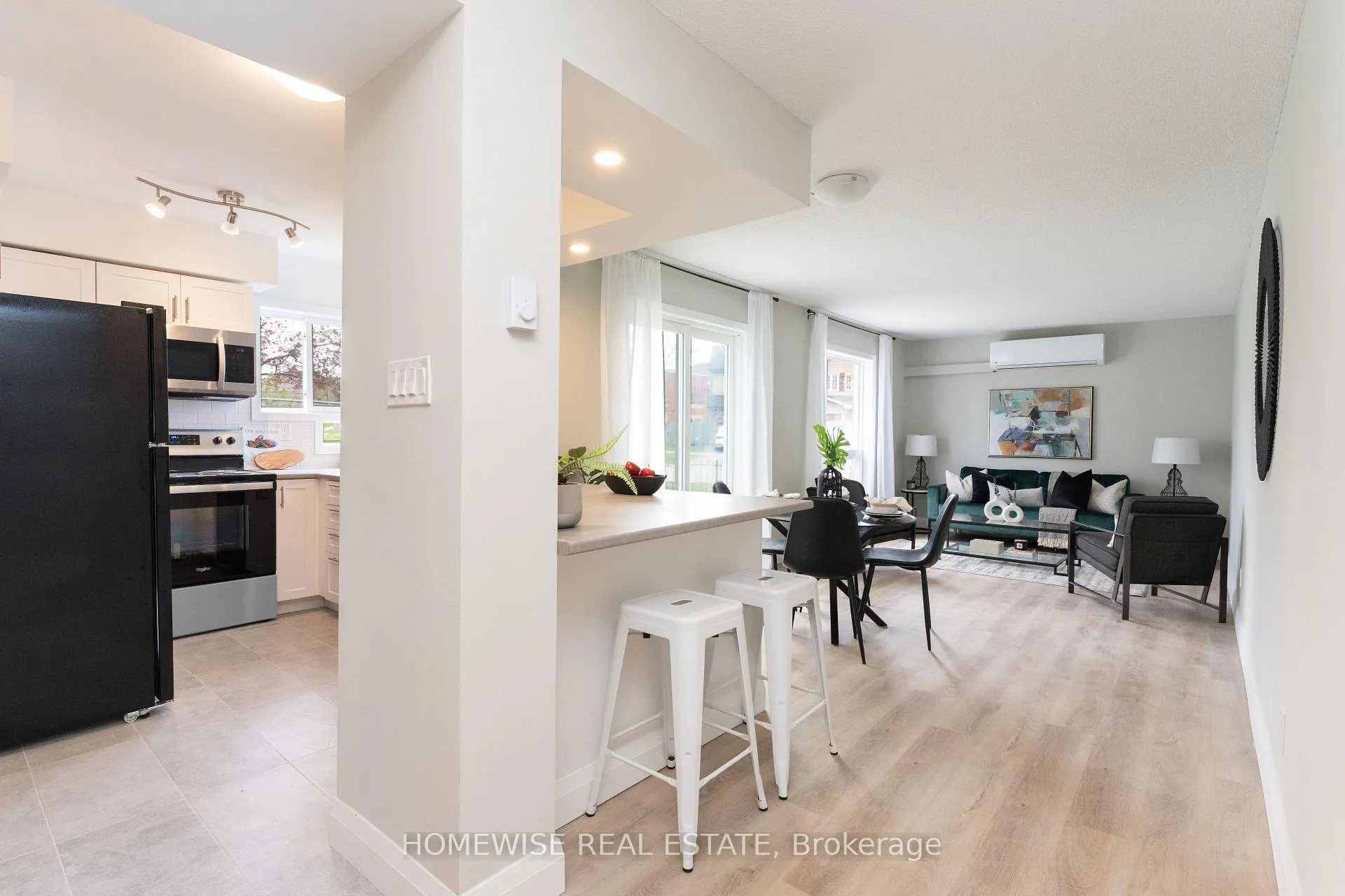 Photo 8 of Unit D8, 240 Ormond Drive, Oshawa, Samac — HOMEH