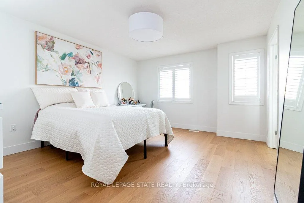 Photo 30 of Unit 48, 60 Cloverleaf Drive, Hamilton, Meadowlands — HOMEH