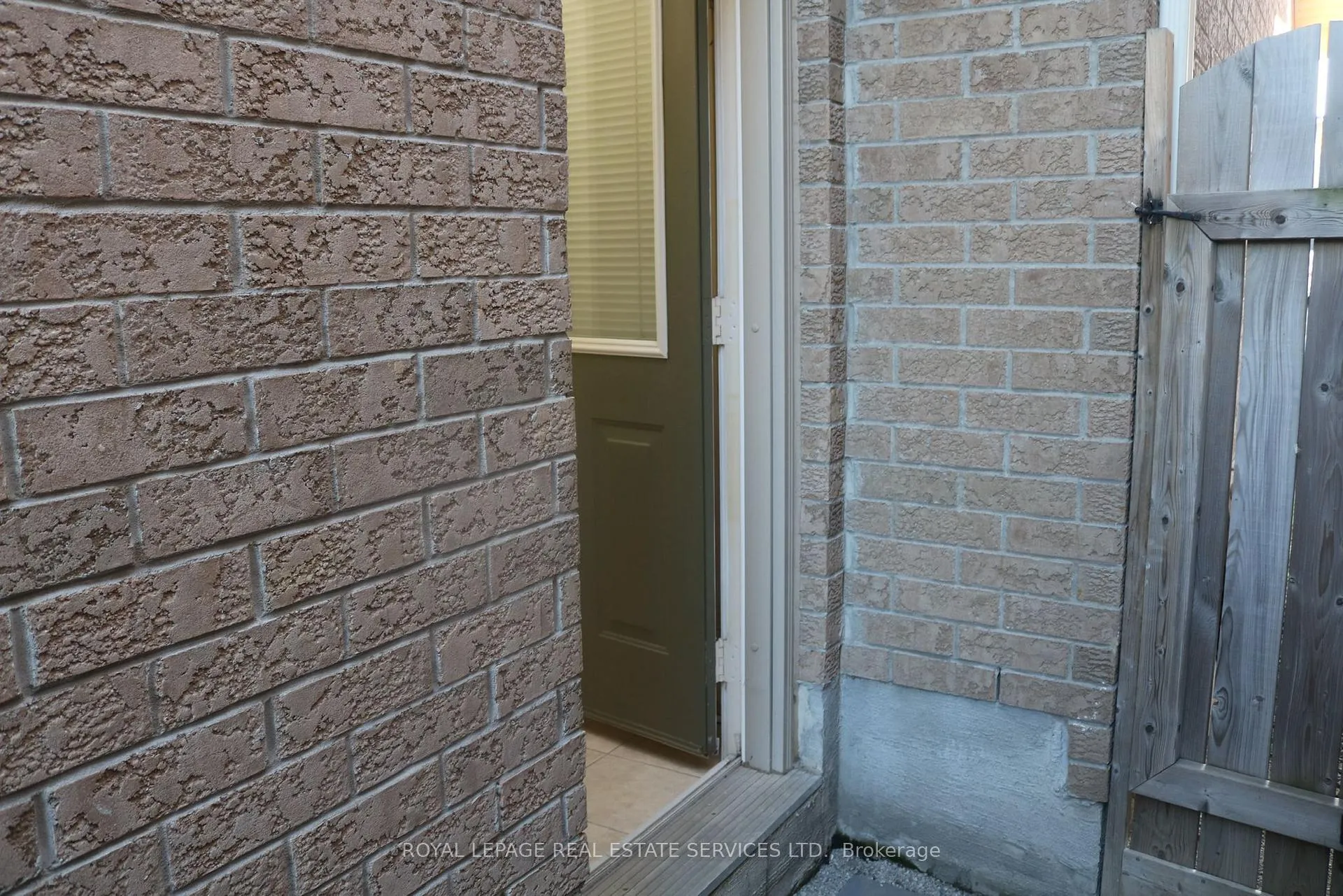 Photo 16 of 2109 Scottscraig Drive, Oshawa, Kedron — HOMEH