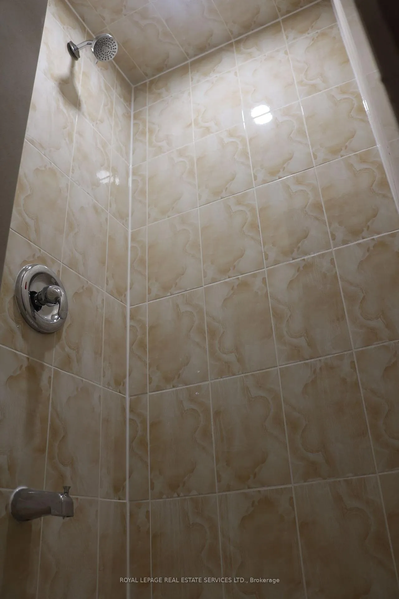 Photo 18 of 2109 Scottscraig Drive, Oshawa, Kedron — HOMEH