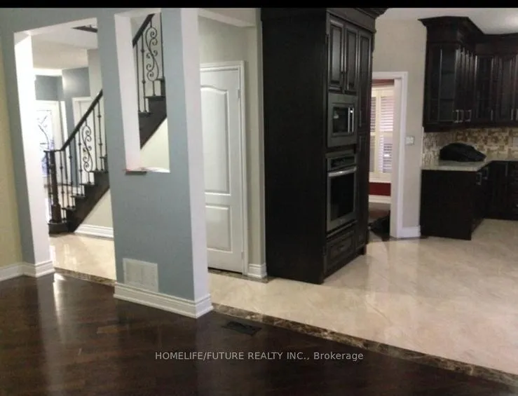 Photo 3 of Unit Main, 23 Eastvale Drive, Markham, Cedarwood — HOMEH