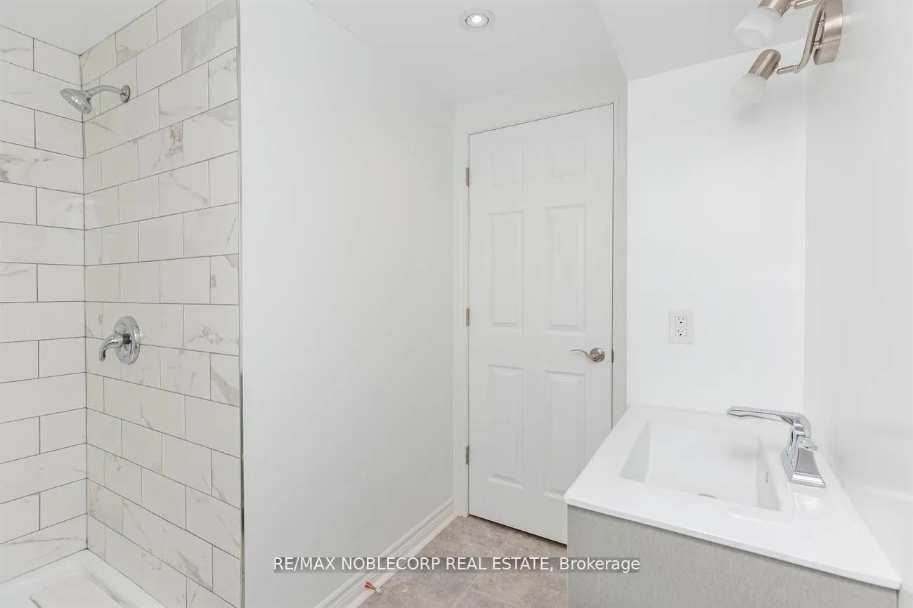 Photo 11 of Unit Lower, 694 Emerson Avenue, Oshawa, Donevan — HOMEH