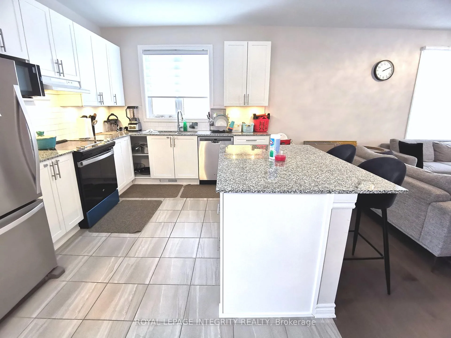 Photo 7 of 52 Focality Crescent, Ottawa, Barrhaven - Half Moon Bay — HOMEH