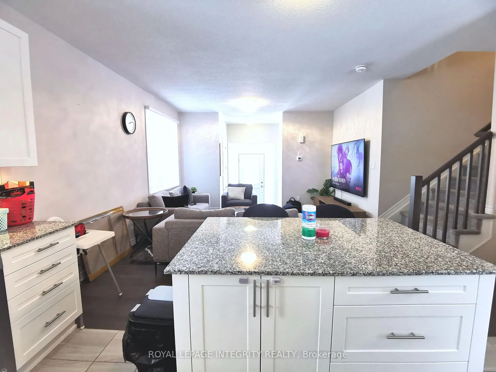 Photo 12 of 52 Focality Crescent, Ottawa, Barrhaven - Half Moon Bay — HOMEH