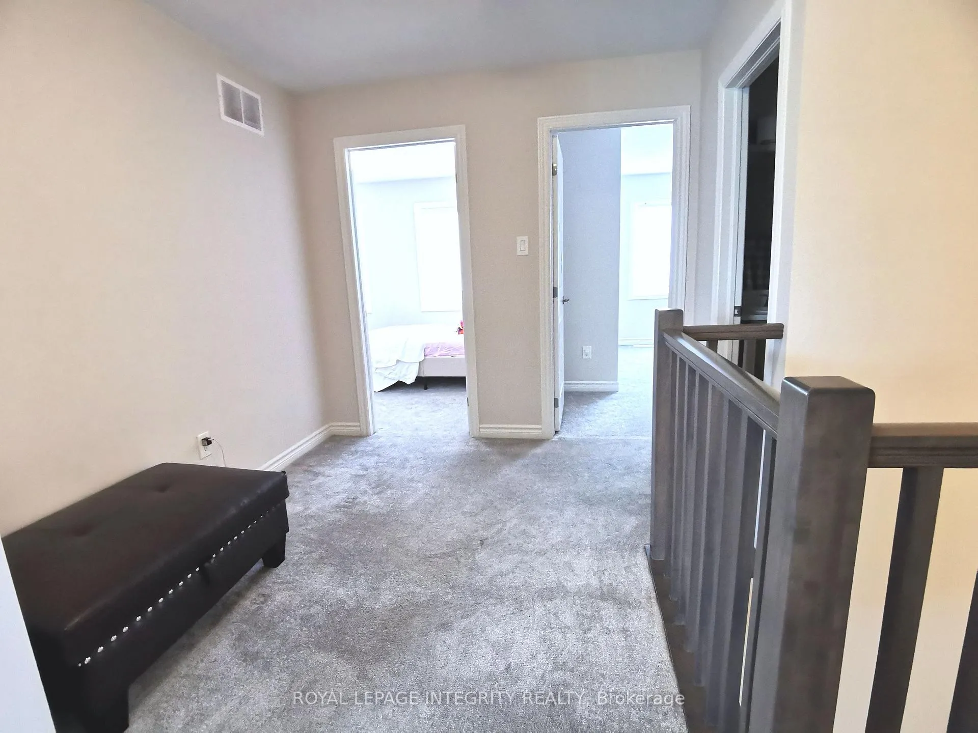 Photo 22 of 52 Focality Crescent, Ottawa, Barrhaven - Half Moon Bay — HOMEH