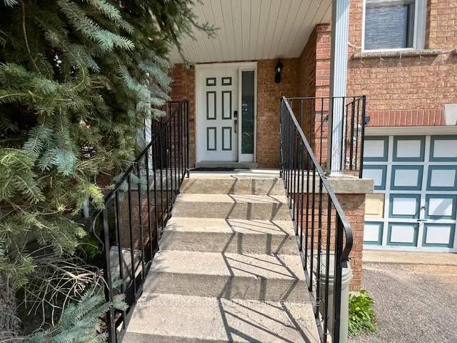 Photo 2 of 36 Amberhill Way, Aurora, Bayview Wellington — HOMEH