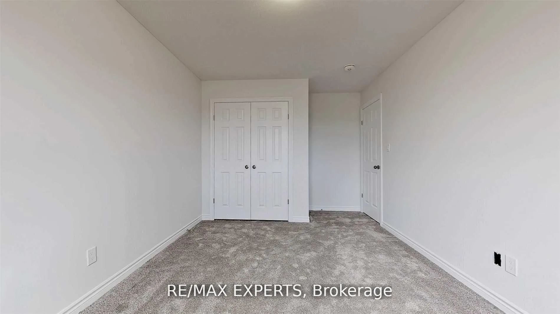 Photo 15 of 374 Bradshaw Drive, Stratford — HOMEH