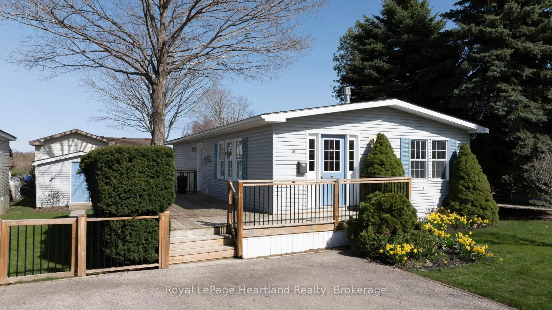 Photo 1 of 30 Algonquin Lane, Ashfield-Colborne-Wawanosh, Colborne Twp — HOMEH