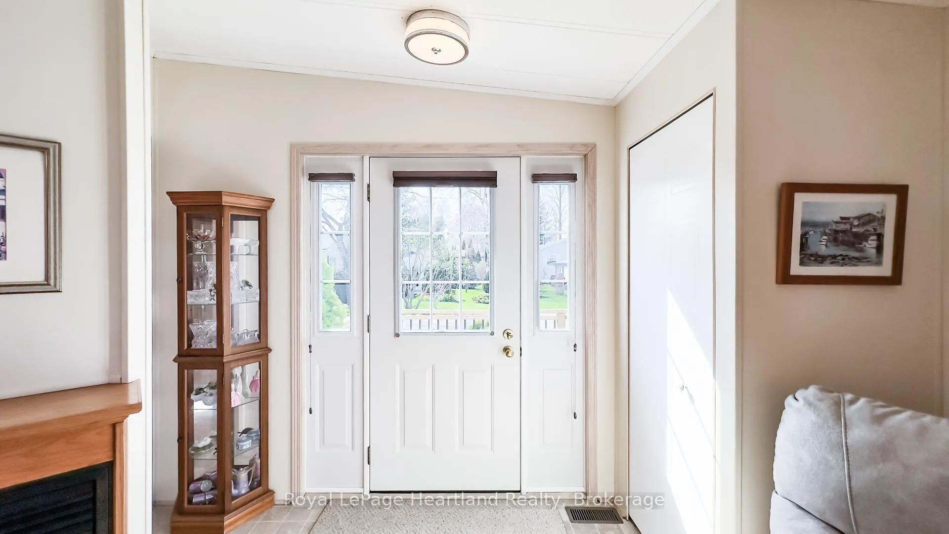 Photo 3 of 30 Algonquin Lane, Ashfield-Colborne-Wawanosh, Colborne Twp — HOMEH