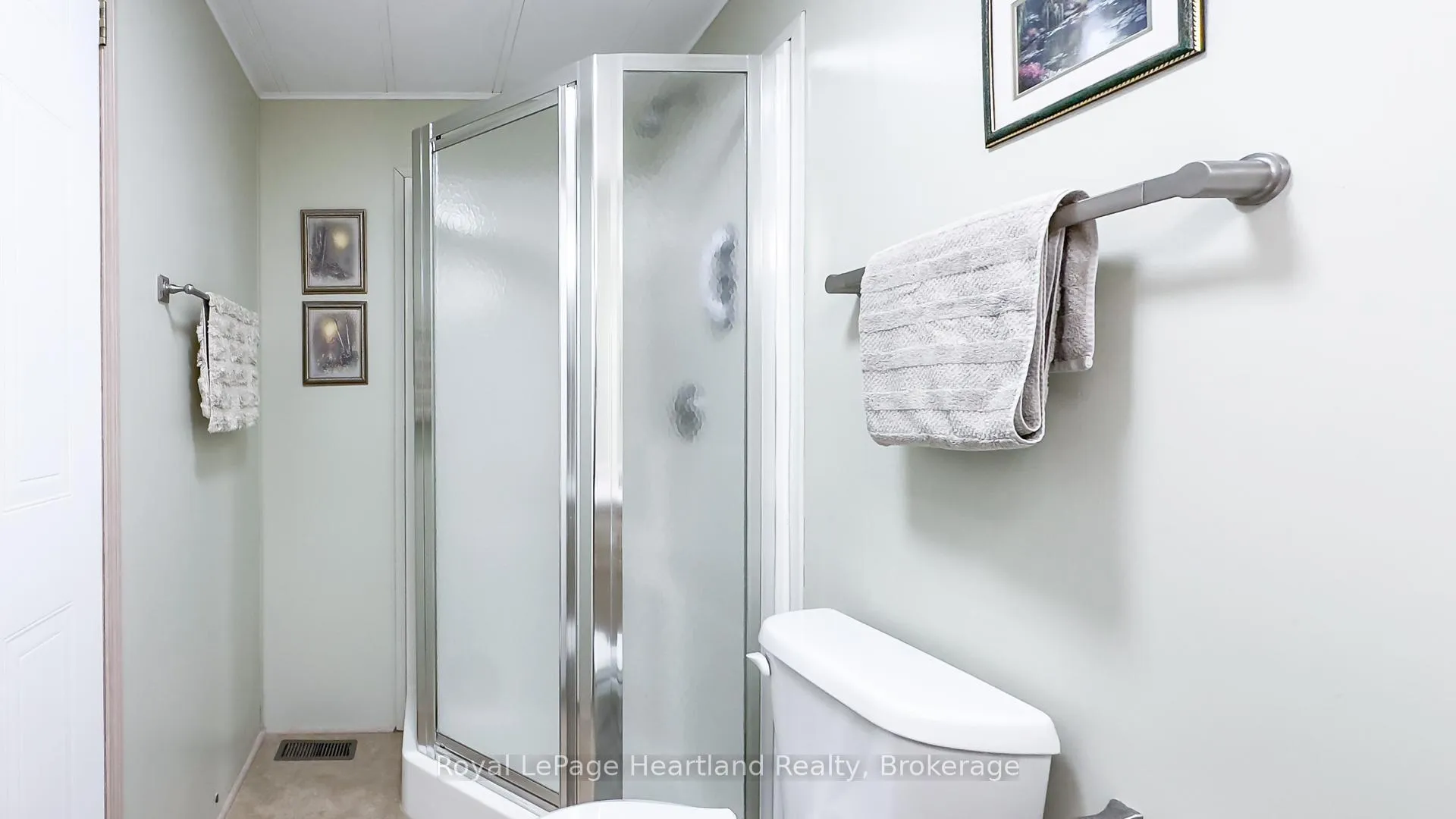 Photo 18 of 30 Algonquin Lane, Ashfield-Colborne-Wawanosh, Colborne Twp — HOMEH