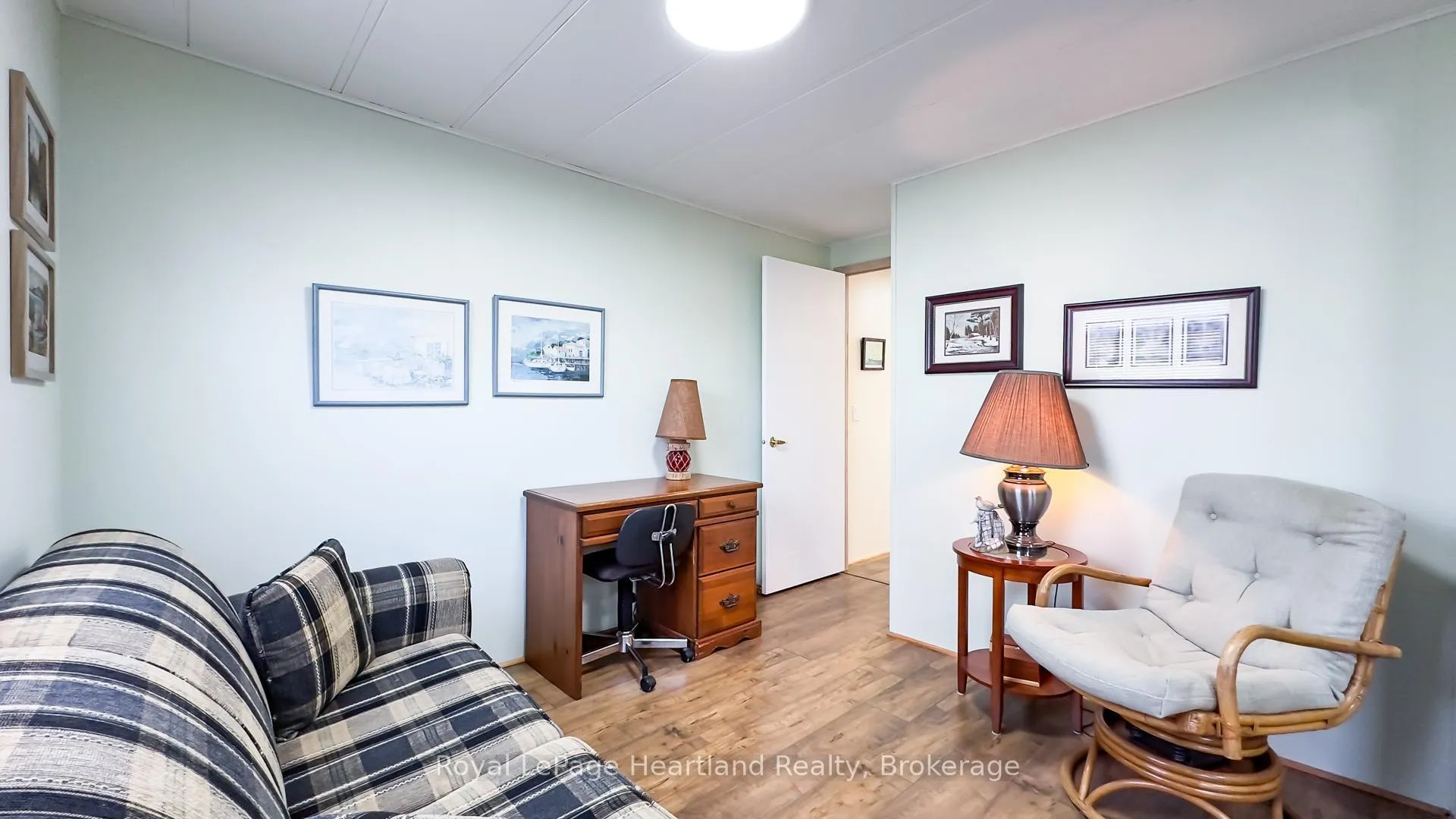 Photo 20 of 30 Algonquin Lane, Ashfield-Colborne-Wawanosh, Colborne Twp — HOMEH