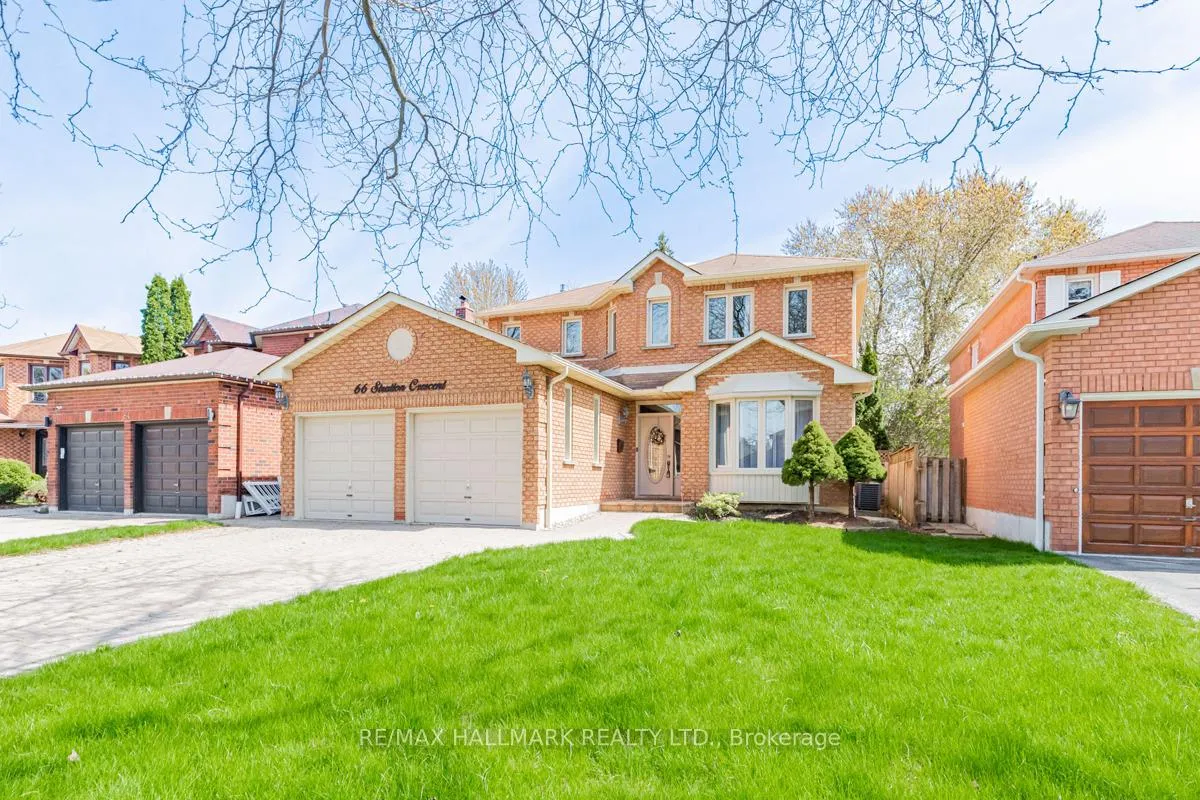 Photo 3 of 66 Stratton Crescent, Whitby, Rolling Acres — HOMEH