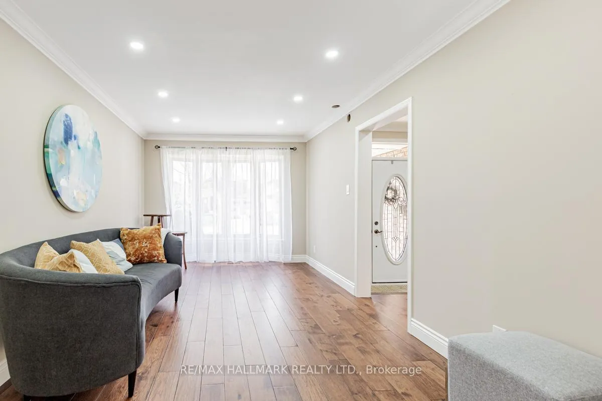 Photo 8 of 66 Stratton Crescent, Whitby, Rolling Acres — HOMEH