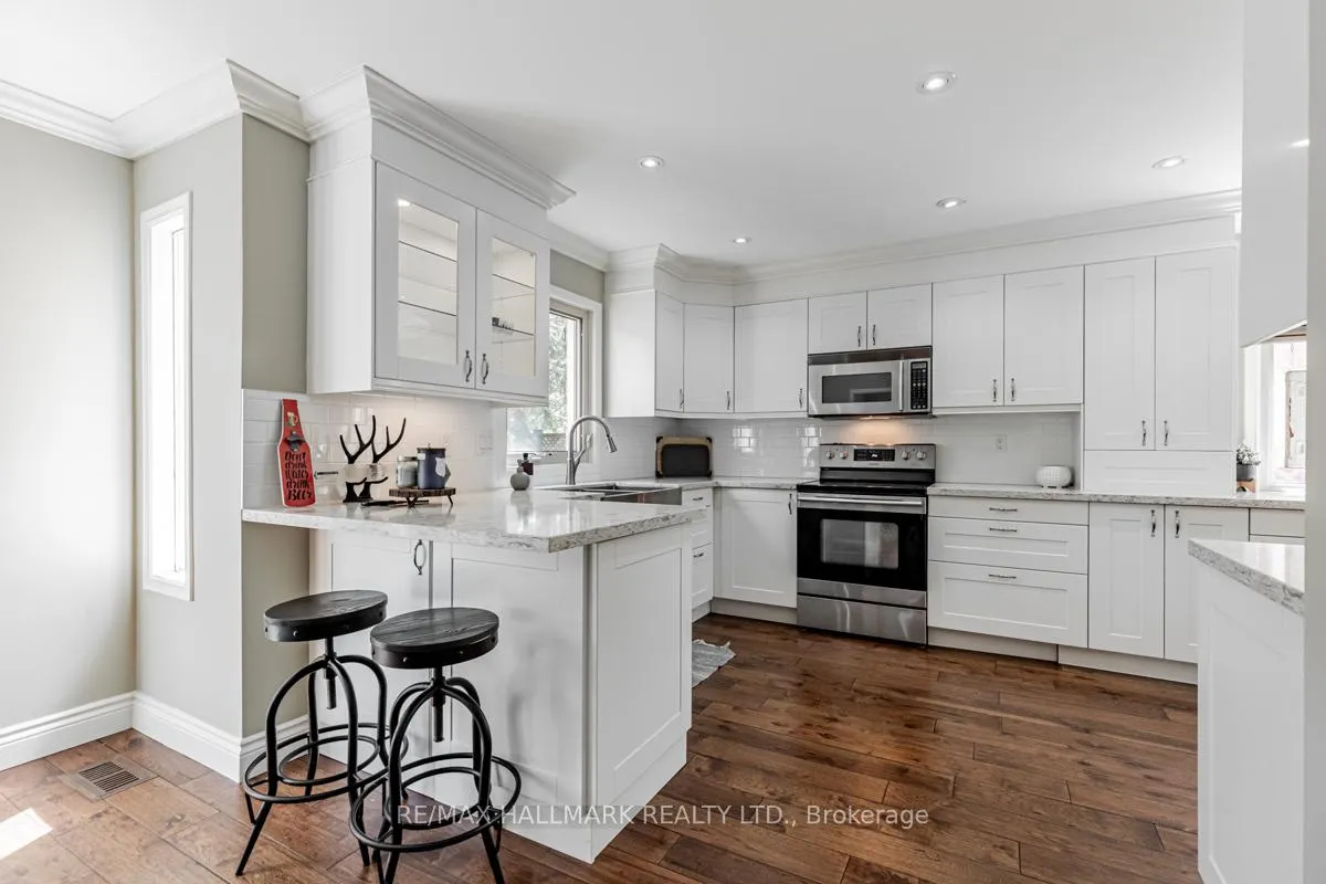 Photo 12 of 66 Stratton Crescent, Whitby, Rolling Acres — HOMEH