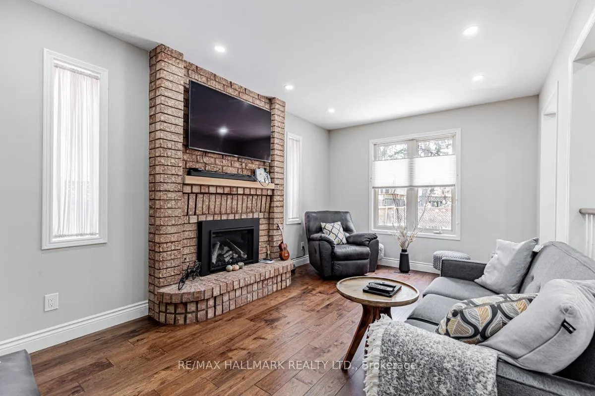 Photo 16 of 66 Stratton Crescent, Whitby, Rolling Acres — HOMEH