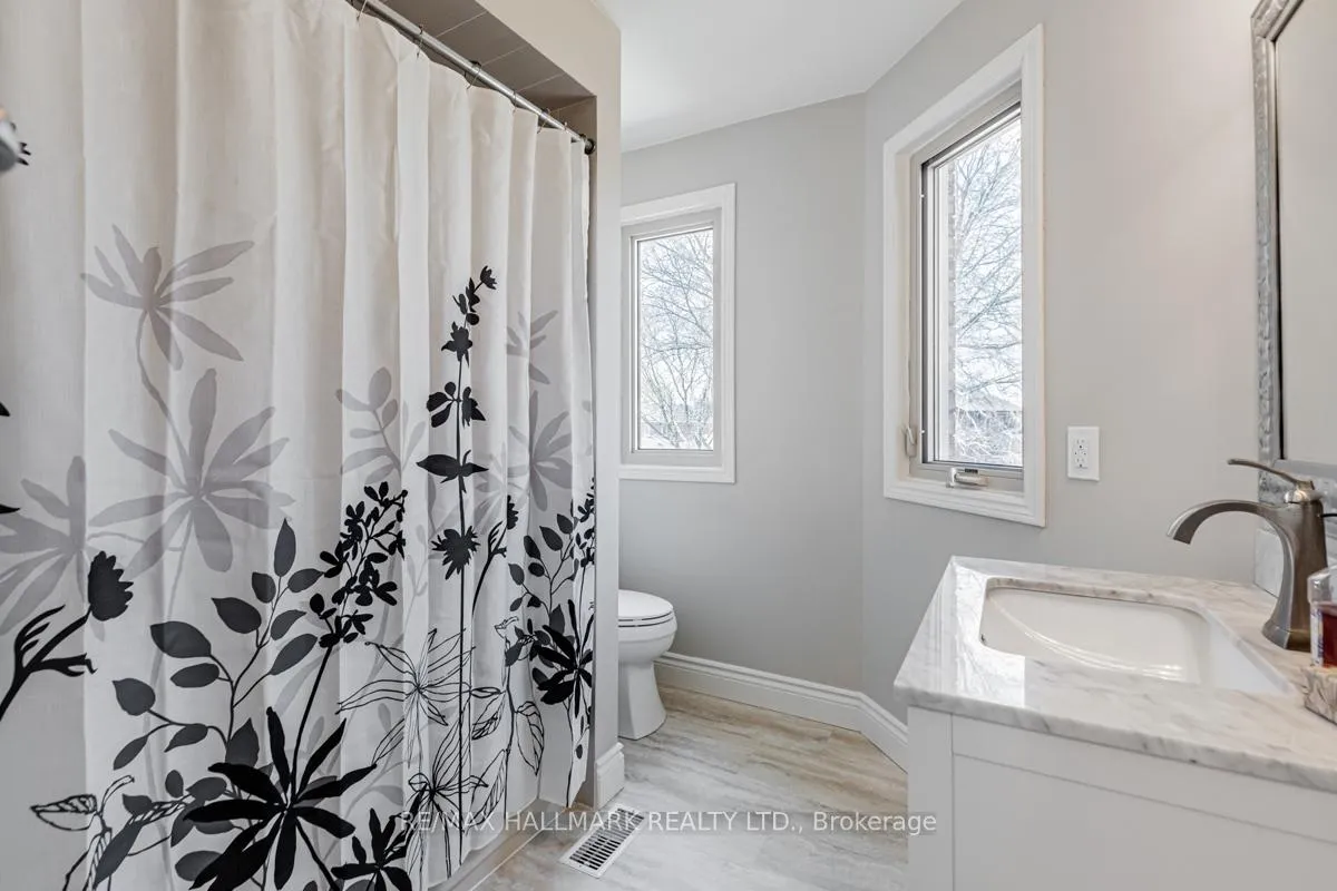 Photo 23 of 66 Stratton Crescent, Whitby, Rolling Acres — HOMEH