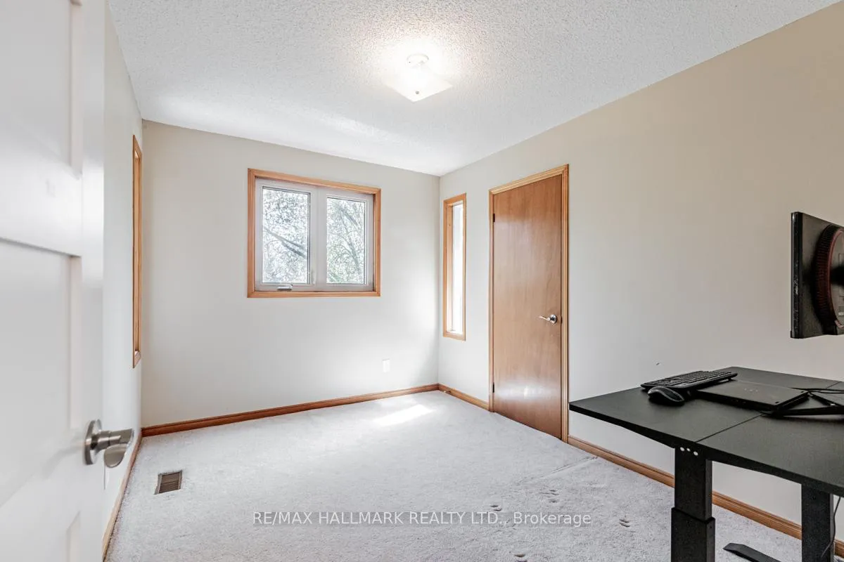 Photo 32 of 66 Stratton Crescent, Whitby, Rolling Acres — HOMEH