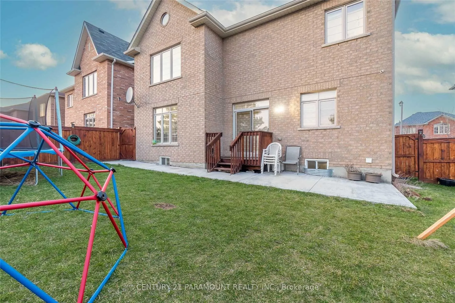 Photo 34 of 82 Leparc Road, Brampton, Vales of Castlemore North — HOMEH