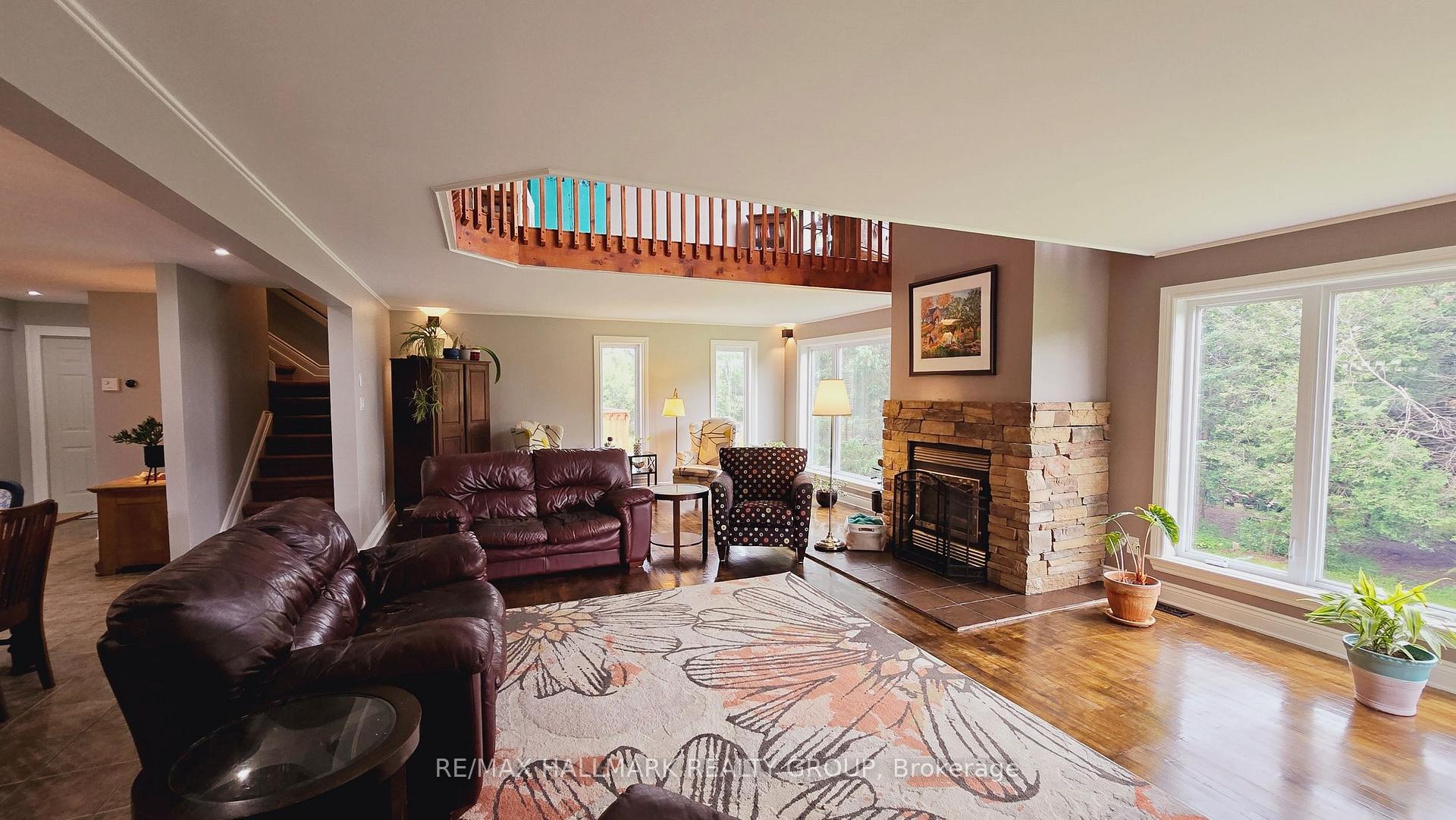 Photo 3 of 103 Lady Slipper Way, Ottawa, Huntley Ward (South West) — HOMEH