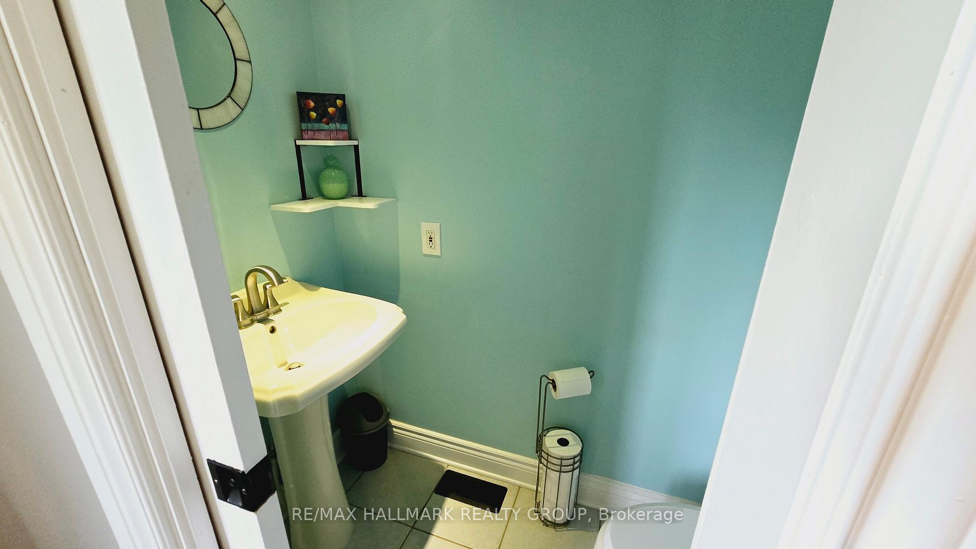 Photo 9 of 103 Lady Slipper Way, Ottawa, Huntley Ward (South West) — HOMEH
