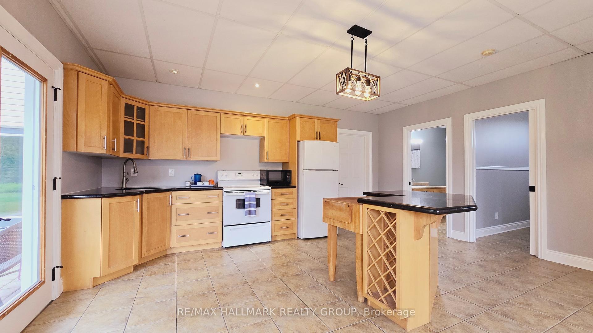 Photo 29 of 103 Lady Slipper Way, Ottawa, Huntley Ward (South West) — HOMEH