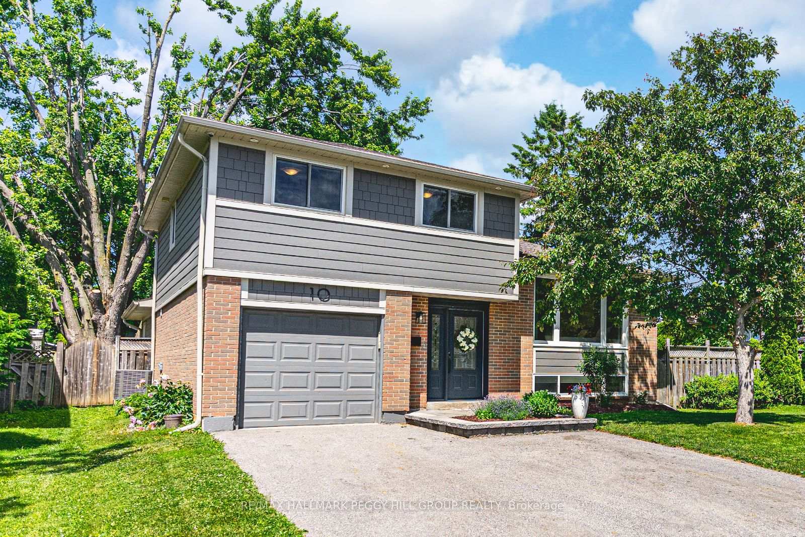 Photo 1 of 10 Jill's Court, Barrie, Grove East — HOMEH