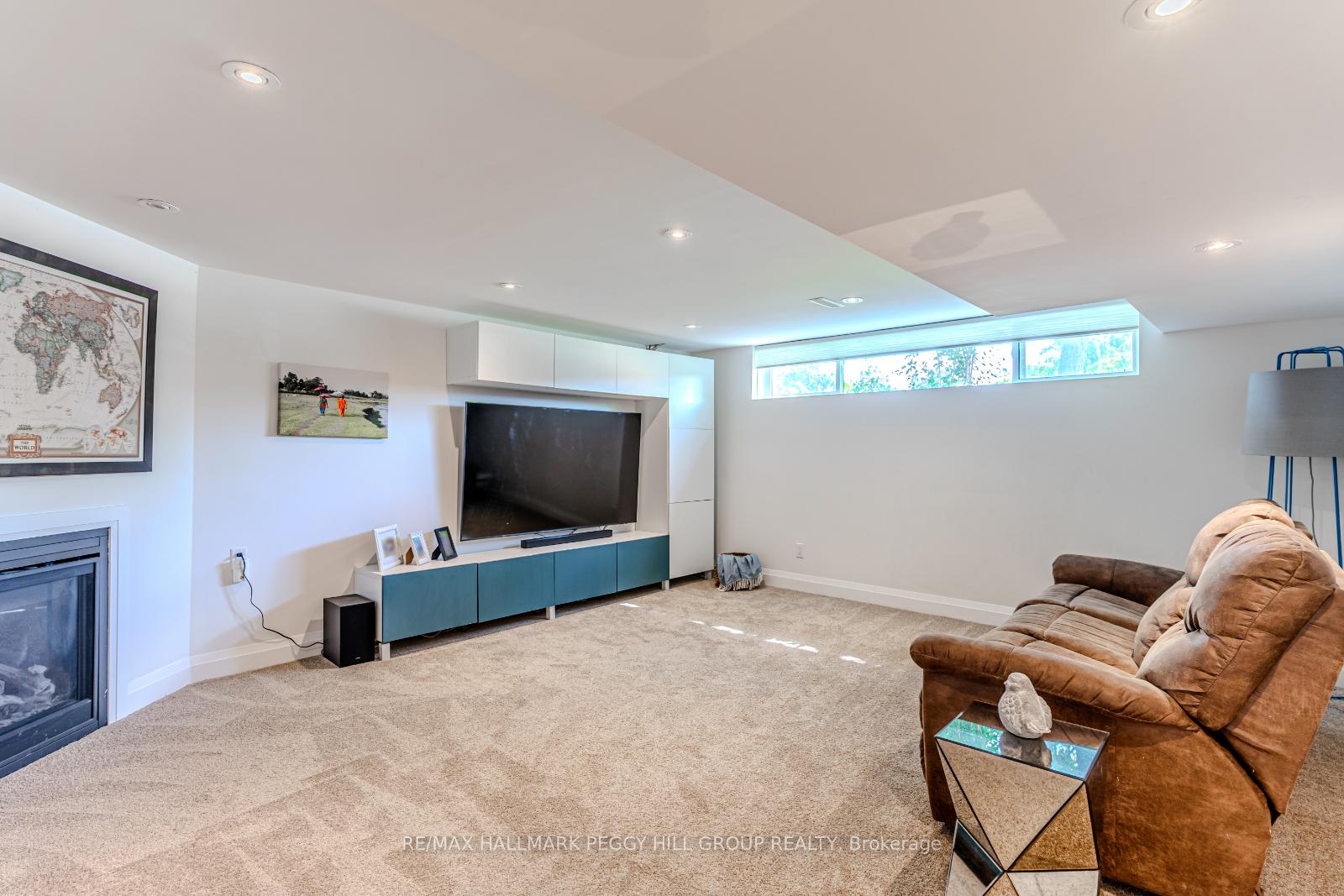 Photo 12 of 10 Jill's Court, Barrie, Grove East — HOMEH