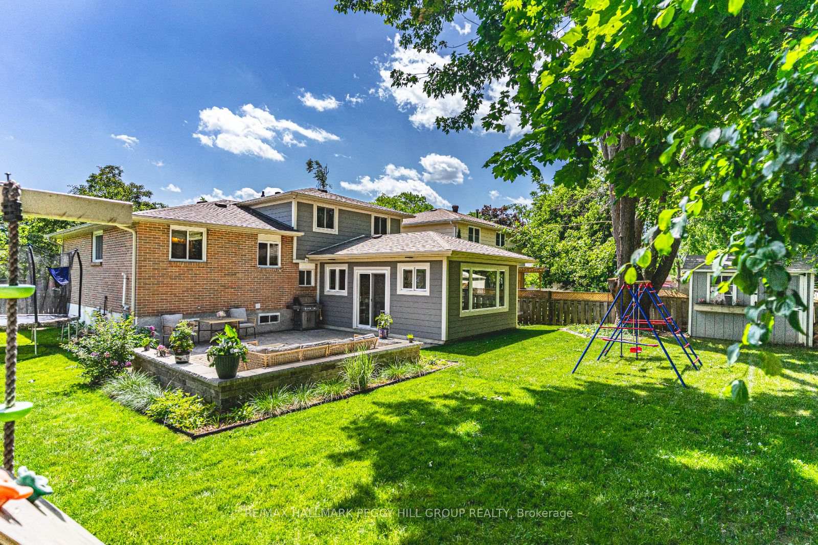 Photo 14 of 10 Jill's Court, Barrie, Grove East — HOMEH